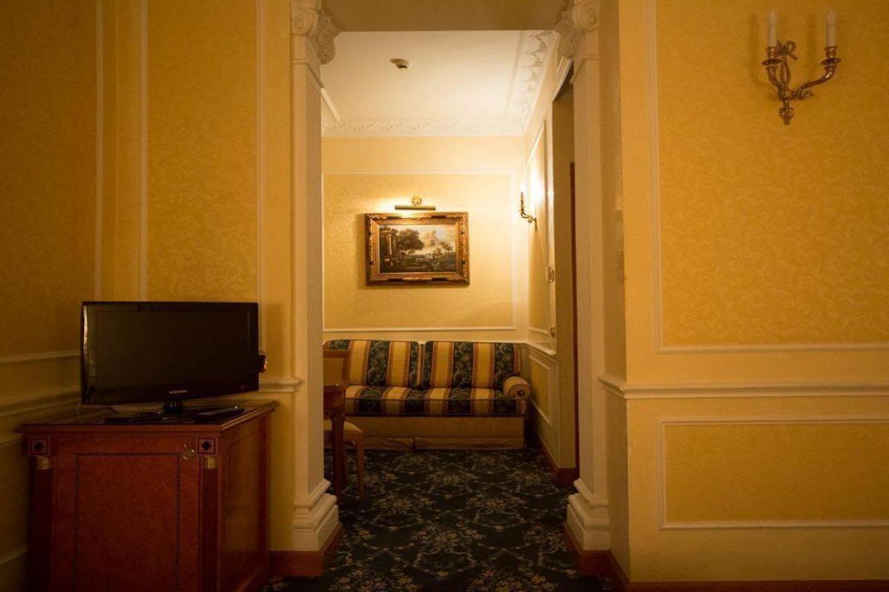 โรงแรมเด คอนโซลี โรม ภายนอก รูปภาพ